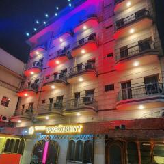 Hotel President