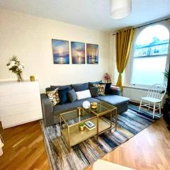 Luxurious - Newly Refurbed - 1 Bedroom Flat