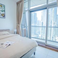 Elegant Condo in JLT near Metro with QBed, Pool, Gym, Fast Wi-Fi