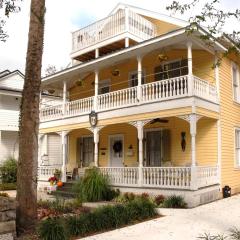 Historic Luxury Two Bedroom Apartment