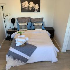 Cosy Secure comfortable for two in Canberra
