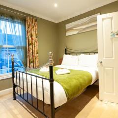 Clifford House - 4 Bed Home Within The City Walls