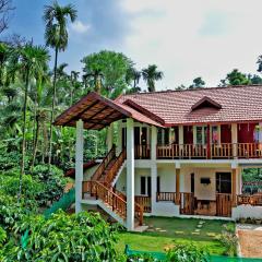 Dadad Gadde Nature Stay - Near to Falls, Trek & Home Food