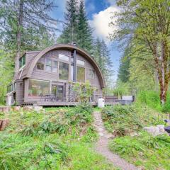 Riverfront Skykomish Cabin with Private Hot Tub!