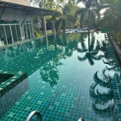 Phuket naka condon-52-25 泳池高速上网免费停车