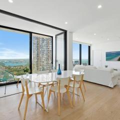 St Leonards 2B2B Apt with Skyview