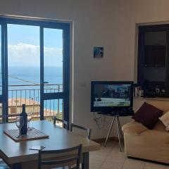 Balcony - SeaViews - Sleeps 8 - Authentic Italy