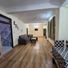 6 BHK in Krishna Nagar Lucknow LKO6BHK 401l&402R