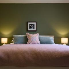 The Beeches - Chatsworth Apartment No 3 - Sleeps 2