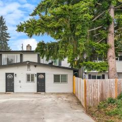 Brand New Designer's Modern 1BR Home 1min to I-5
