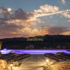 Sunstone Pool, Hot Tub & Mountain Views!