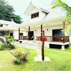 Digwa Beach Chalet