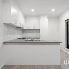 Cozy room in Cranbourne