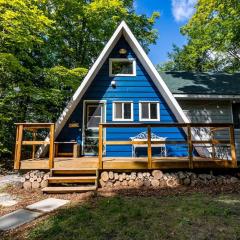 A-frame Cottage Lakeside, Charleston lake