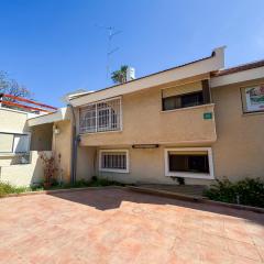 Apartment with patio and parking