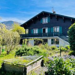 Chalet entre lac et montagnes