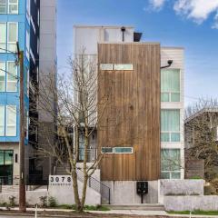 Newly Modern 2B2B Home near Seatac - Golf course