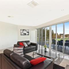 Gallery Resort Style Penthouse No 13