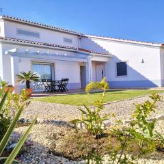 VILLA ANDORINHA with Private Pool in a quiet area