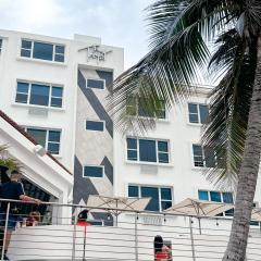 The Tryst Beachfront Hotel