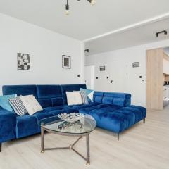 New Sunny 2 Bedroom Apartment with Parking and Air Conditioning Wrocław by Noclegi Renters