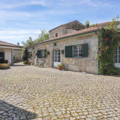 Charming granite cottage in beautiful surroundings