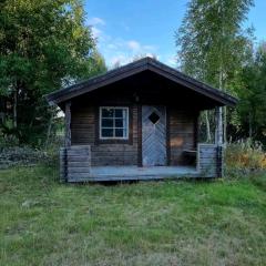Ofvansjö Gård , Enkel stuga för övernattning på ett fd militärområde