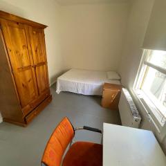 Ausis Accommodation Services collingwood 01