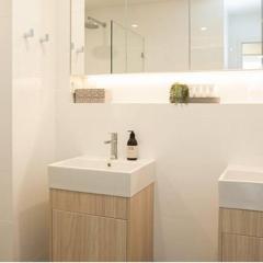 Beautiful One Bedroom Self- Catering Mary