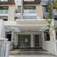 162 Home4Stay Deluxe Big 3story 6Rooms 20pax Wedding USM Arena Bridge