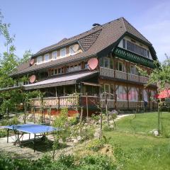 Appartement in Innerlehen mit Terrasse, Grill und Garten