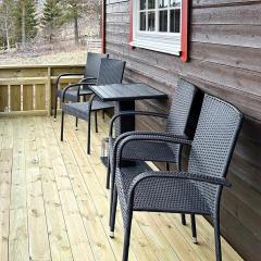4 person holiday home in Lysøysundet