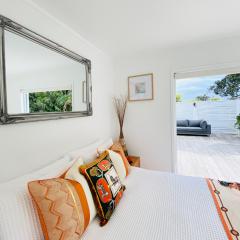 Surfdale Serenity - Bed & Breakfast