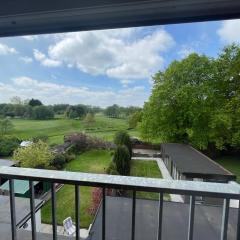 LUXURIOUS HOLIDAY HOME Bolton
