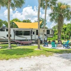 Coastal Wanderlust - RV Glamping in Nature Comfort & Adventure!