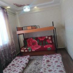 Jusup Guest House, Hostel