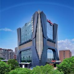 Hilton Hotel by Hampton Wuhan Zhongnan Street Branch