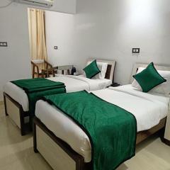 Hotel Aman Residency