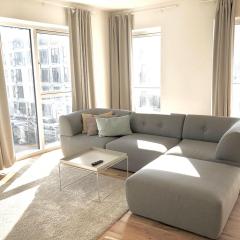 Fantastic 3-bed w balcony in Ørestad