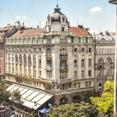 Republic Square Luxury Suites