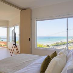 Pudding's Home Luxury Oceanfront Escape
