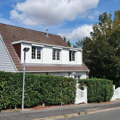 Maison de 5 chambres avec jardin clos et wifi a Dammartin en Goele