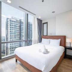 Isabelle Apartment inside Landmark 81 Tower