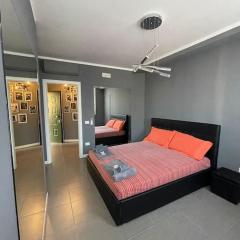 ERMAN HOUSE Perla nera veneziana