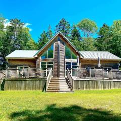 Forest Fawn Chalet 2 Bed with Hot Tub
