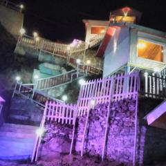 THE WONDERLAND COTTAGES & Cafe