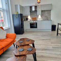 Stylish 1- Bed Apartment Wakefield with Parking