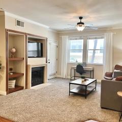 Relaxing 2-BR Apt with Pool Hot Tub Gym and Basketball Court Access