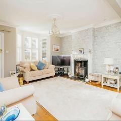 3 Bedroom Cottage in Sunninghill, Ascot