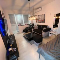 Apartman Paola - massage chair- 0-24 self check IN OUT- Županja